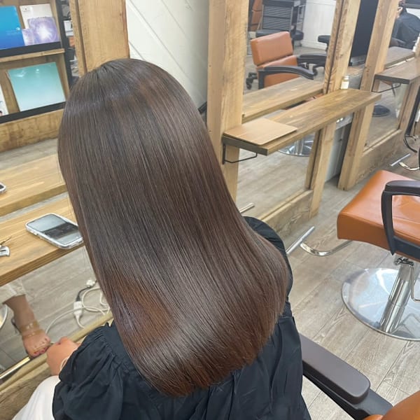 髪質改善トリートメント艶髪ブラウンベージュくびれミディ
