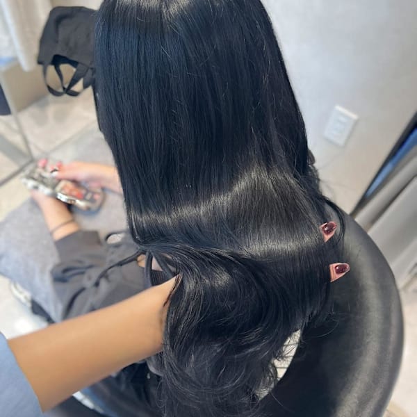 艶感溢れる暗髪♪ブルーブラック|Euphoria 池袋東口駅前店