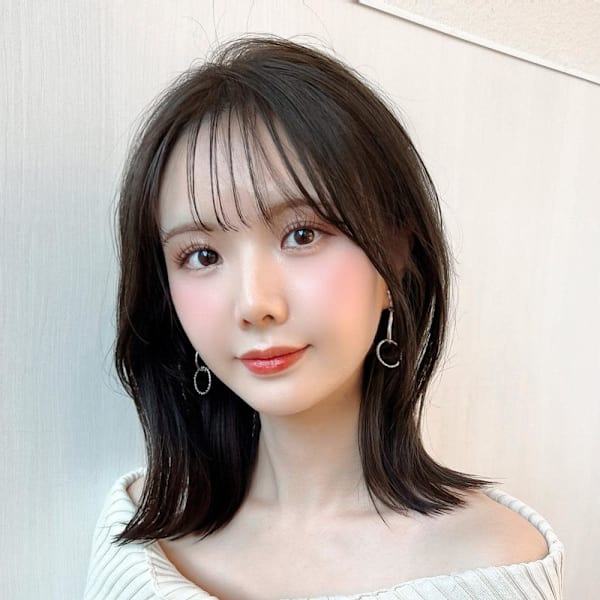 2wayバングで小顔に見えるフェイスレイヤーで作るくびれヘア|AFLOAT/L 錦糸町【アフロートエル】