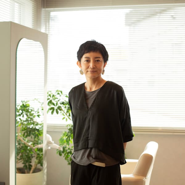 uru.hair【ウル ヘアー】のスタッフ紹介。堀江 麻衣子