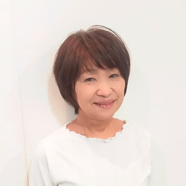 hair green百合ヶ丘【ヘア グリーン ユリガオカ】のスタッフ紹介。柳崎