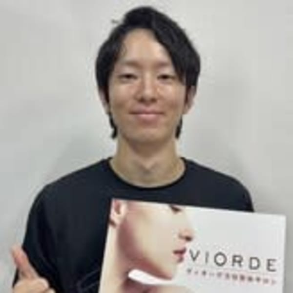 ヴィオーデ美容整体サロン 池袋店【ヴィオーデビヨウセイタイサロン イケブクロテン】のスタッフ紹介。ヤマネリク