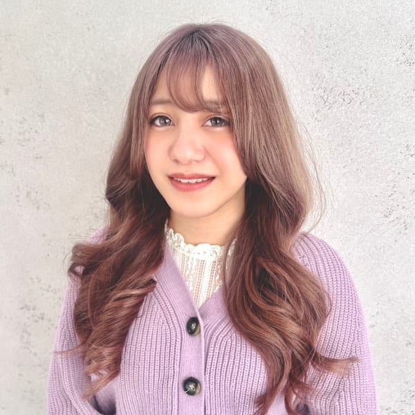 agir hair 上野店【アジールヘアーウエノテン】のスタッフ紹介。Namie
