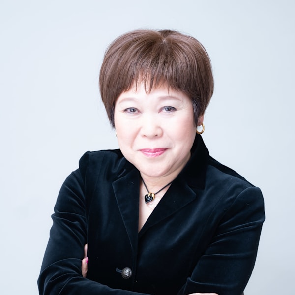 アトリエボーテサカエ【アトリエボーテサカエ】のスタッフ紹介。岩田　ペリエ　眞知子