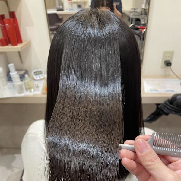 艶髪ストレートで自然な美髪に|Simple