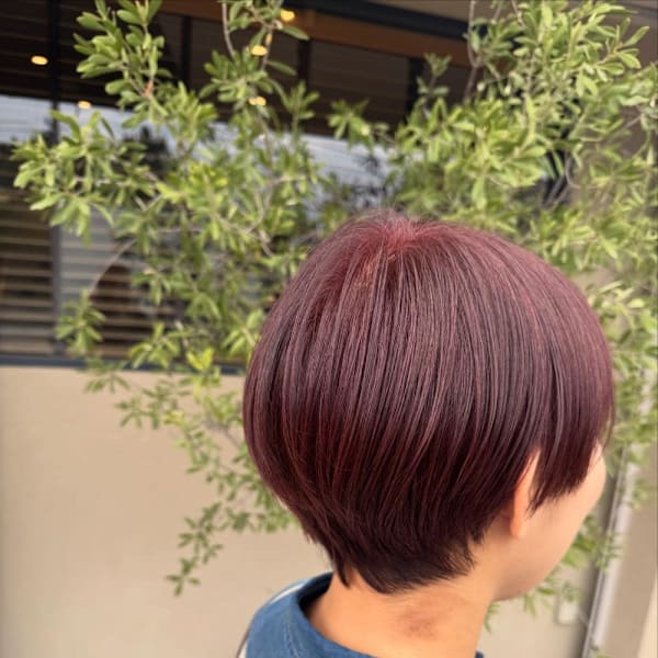 ショートスタイル ボルドーカラー