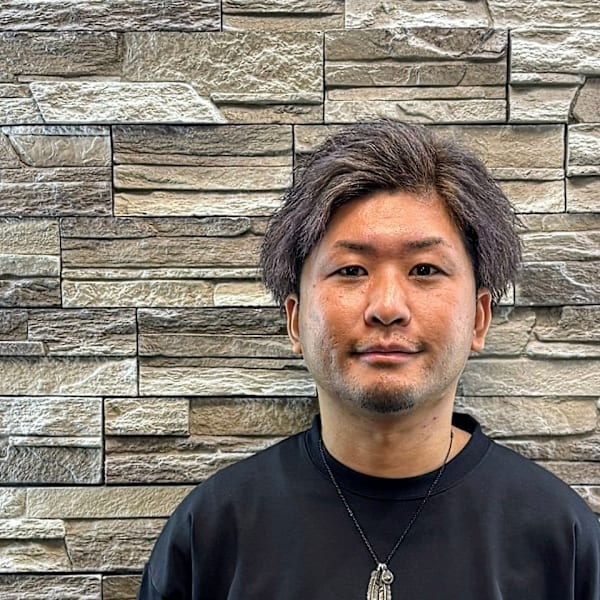 smile hair 荻窪店【スマイルヘアーオギクボテン】のスタッフ紹介。小浜 実