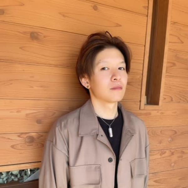 SNIP 徳山店【スニップ トクヤマテン】のスタッフ紹介。高村 和磨