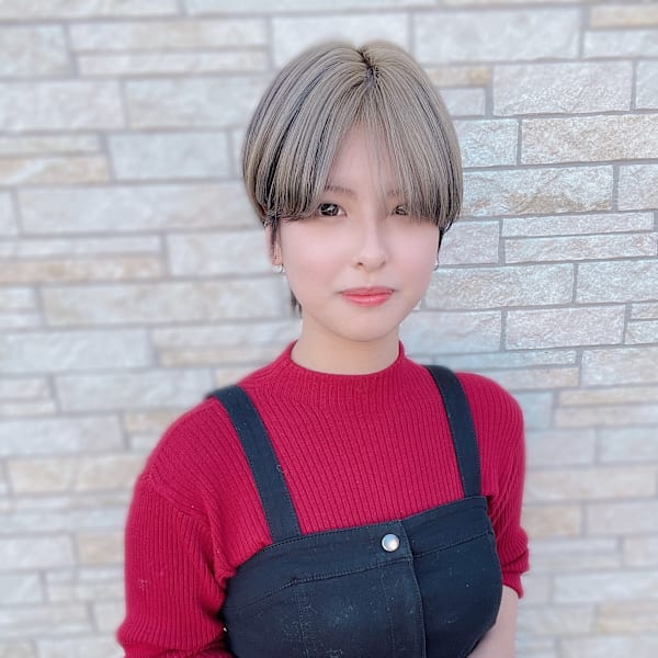 EARTH coiffure beauté 小山店【アース コアフュールボーテ オヤマテン】のスタッフ紹介。冨岡 柚希
