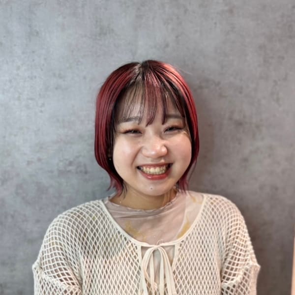 SHOOP plus【シューププラス】のスタッフ紹介。明実