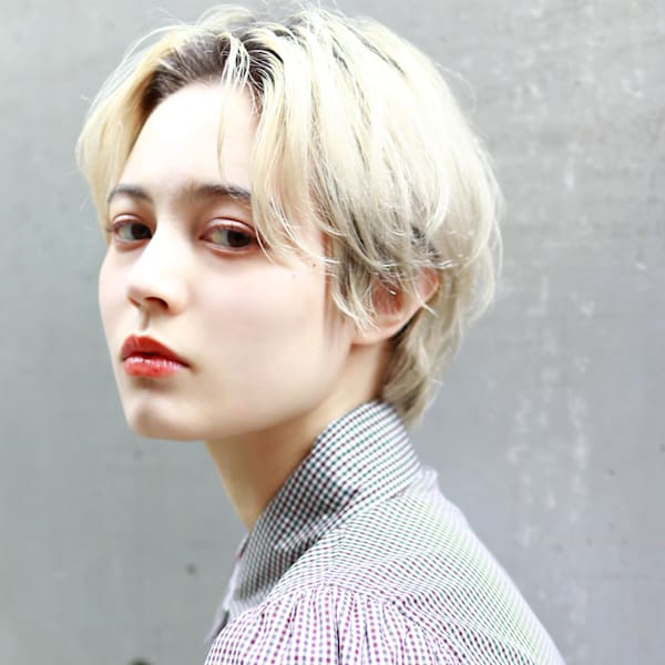 【La fith】 パールホワイトベージュ×前髪なしショー