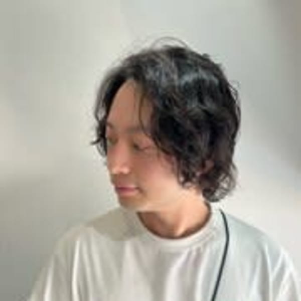 抜け感メンズヘア☆ミディアムレイヤー|uchla 池袋 by rcid