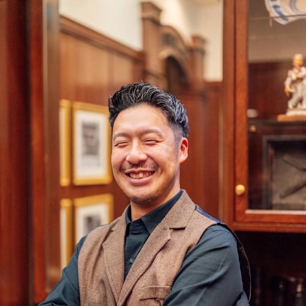 ヒロ銀座barbershop 福岡本店【ヒロギンザバーバーショップフクオカホンテン】のスタッフ紹介。関　盟志亜