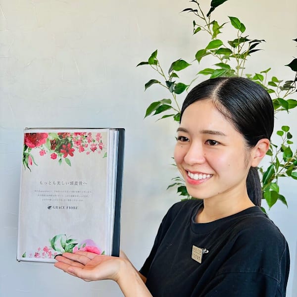gracefiore 那覇店【グレースフィオーレ ナハテン】のスタッフ紹介。アヤ