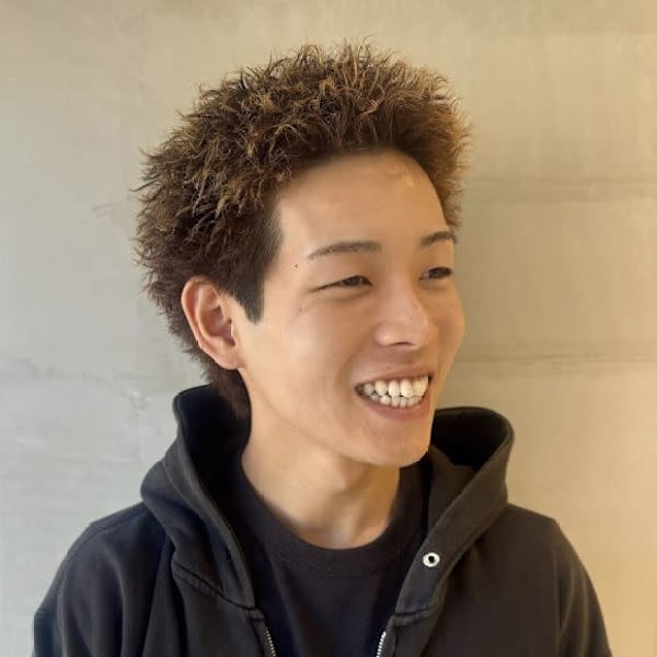 Lond Bloom 天神大名店【ロンドブルーム テンジンダイミョウテン】のスタッフ紹介。井浦 しょうや