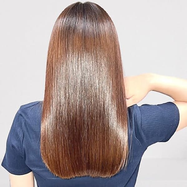 魔法の髪質改善トリートメント極|今日の彼女の髪は魔法的