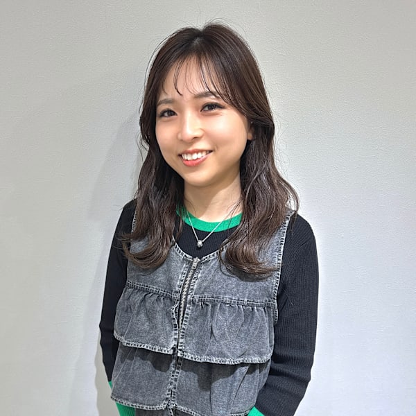 laugh【ラフ】のスタッフ紹介。NOZOMI