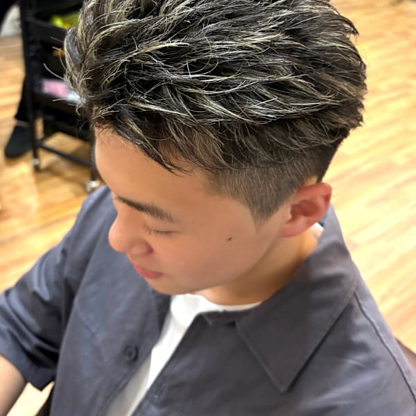 ショートアップバングハイライト