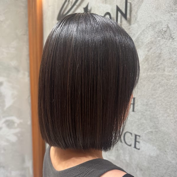 切りっぱなしボブ