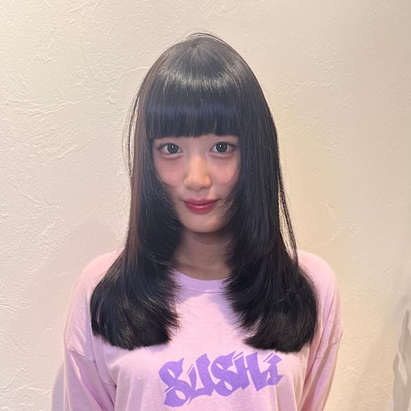 たっぷりめのレイヤーカット
