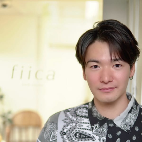 ３０代４０代大人メンズ髪型自然なアップバングスタイル