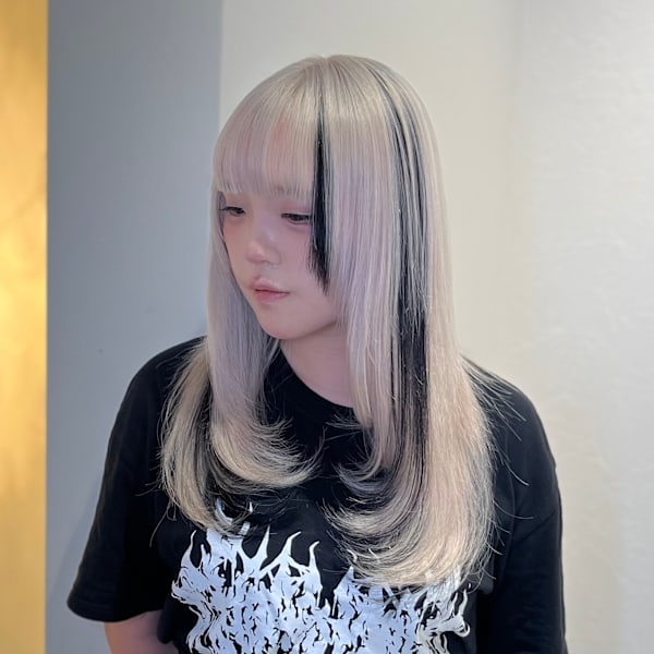 ホワイトシルバー×ポイントブラック