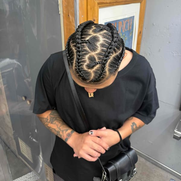 4本ハートコーンロウ