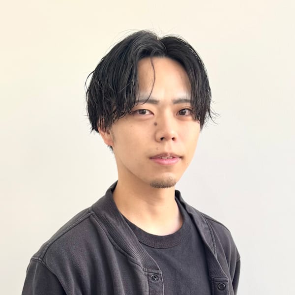 little×aimer 仙台2号店【リトルエメ】のスタッフ紹介。高橋 朋寛