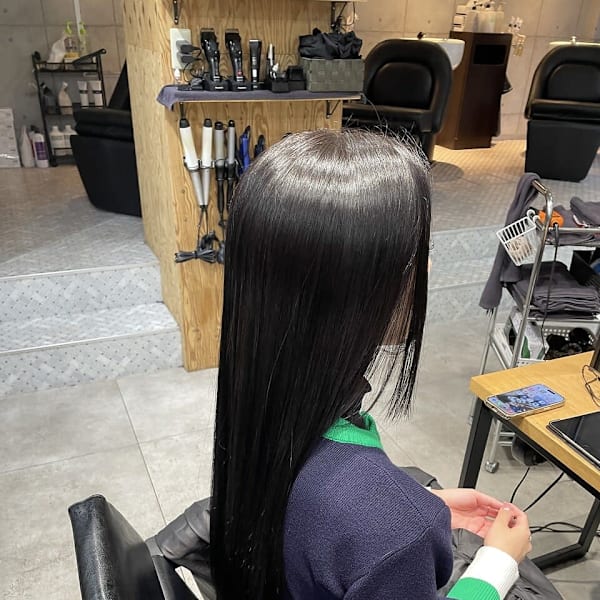 暗めでも透明感♪ダークグレー