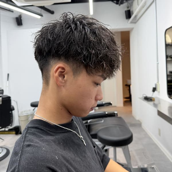 前下がりマッシュツイスパ