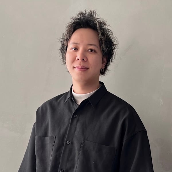 La fith hair lino 三宮店【ラフィス ヘアー リノ サンノミヤテン】のスタッフ紹介。七里隆介