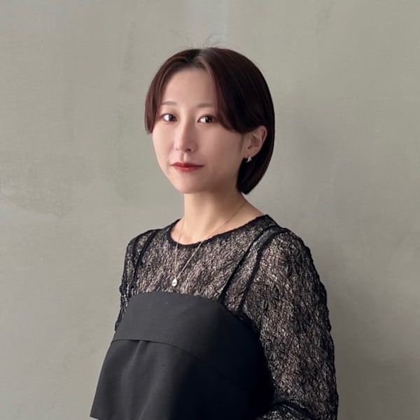 La fith hair lino 三宮店【ラフィス ヘアー リノ サンノミヤテン】のスタッフ紹介。徳永 リアン