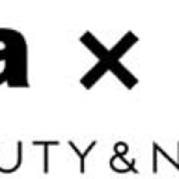 hana×hair BEAUTY&NAIL【ハナヘアー ビューティーアンドネイル】のスタッフ紹介。清水 莉奈