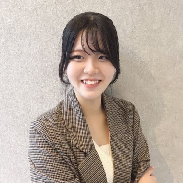 全席個室美容室 Zina 熊本 髪質改善&トリートメント【ジーナクマモト カミシツカイゼンアンドトリートメント】のスタッフ紹介。鶴岡 久怜葉