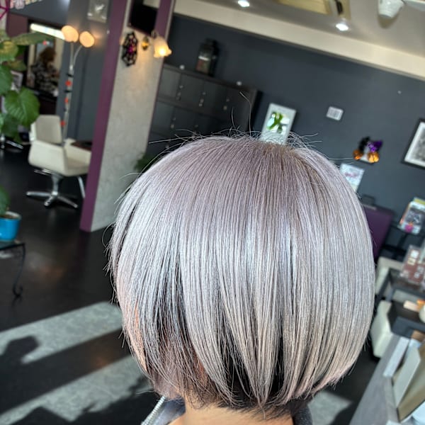 ホワイトシルバー 白髪ぼかし