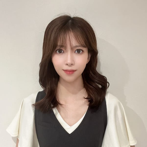 韓国美管理サロン Soa【カンコクビカンリサロン ソア】のスタッフ紹介。アカネ