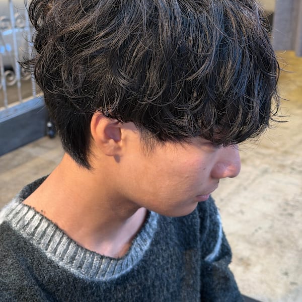 メンズカットマッシュツーブロックスパイラルシャドウパーマ|ROOO MEN【ルーメン】