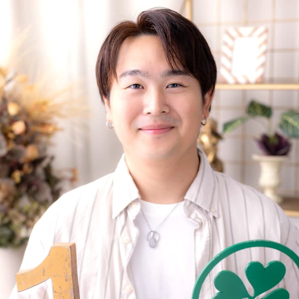 COVER HAIR bliss【カバーヘア ブリス】上尾/上尾西口店【カバーヘアブリス アゲオ アゲオニシグチテン】のスタッフ紹介。矢内 裕也