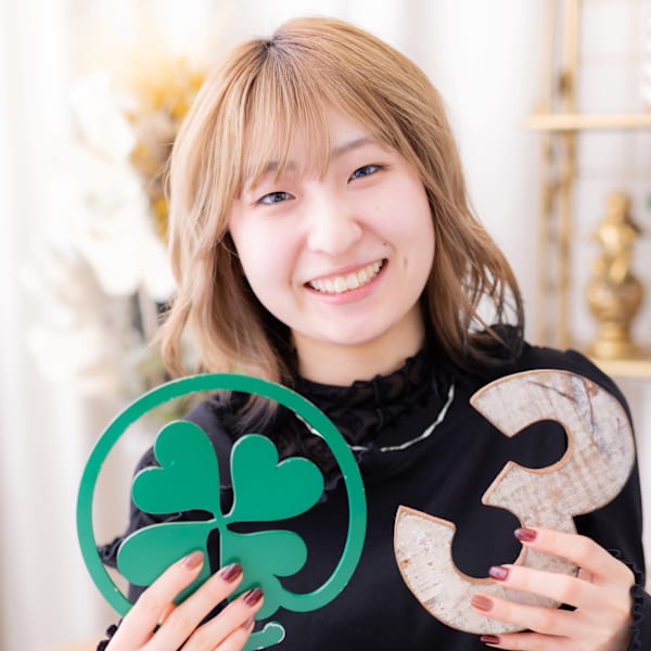 COVER HAIR bliss【カバーヘア ブリス】上尾/上尾西口店【カバーヘアブリス アゲオ アゲオニシグチテン】のスタッフ紹介。斎藤 樹里