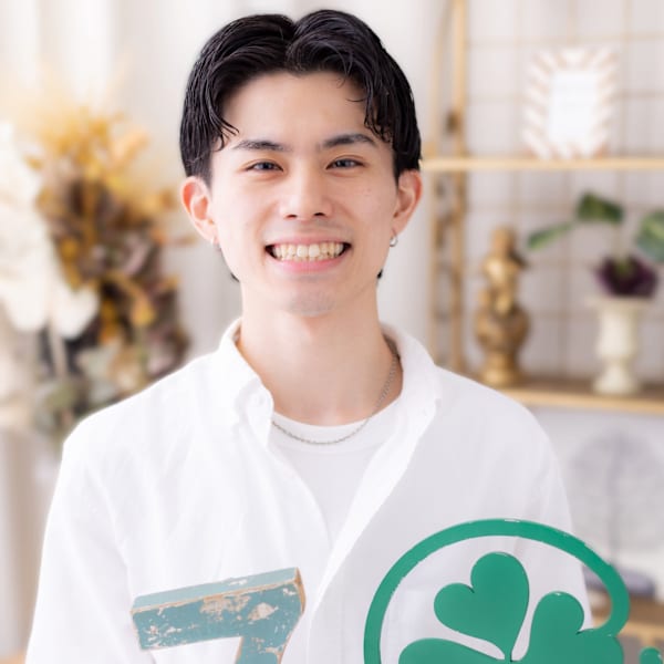 COVER HAIR bliss【カバーヘア ブリス】大宮/大宮西口店【カバー ヘア ブリス オオミヤ オオミヤニシグチテン】のスタッフ紹介。佐藤 優斗