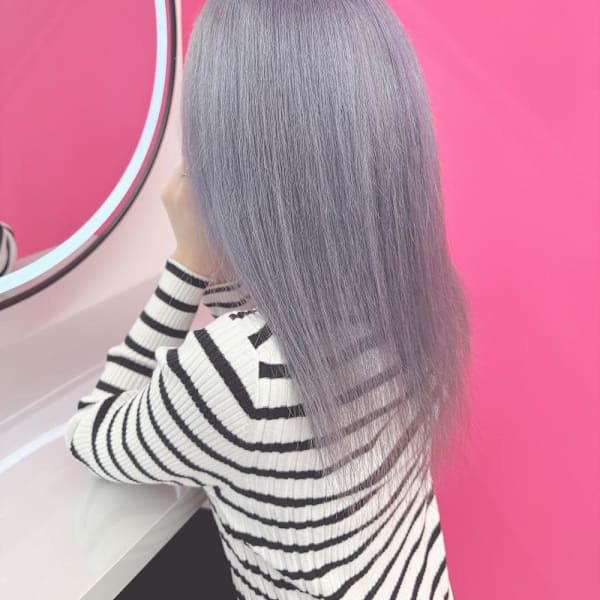 ほんのりパープル！ハイトーンシルバー！|Rosa..5Hair