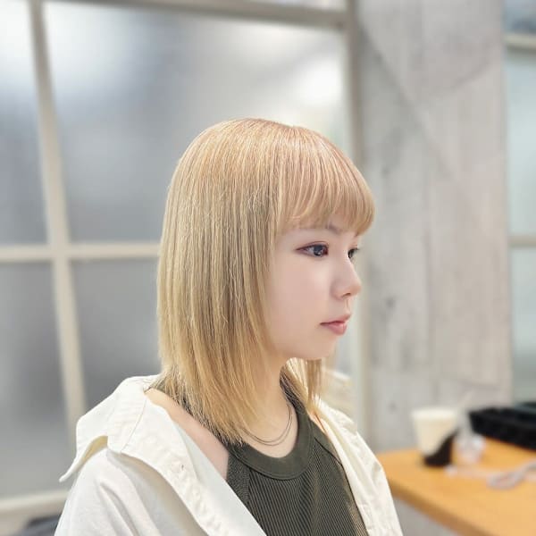 ホワイトベージュ