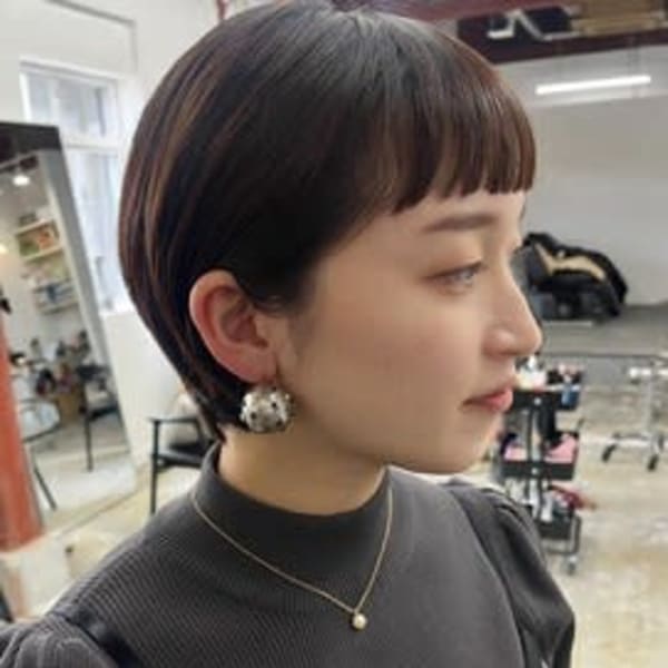オン眉×ショートボブ|BOW