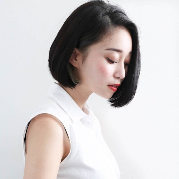 大人可愛い内巻きレイヤーミディアム小顔艶髪髪質改善