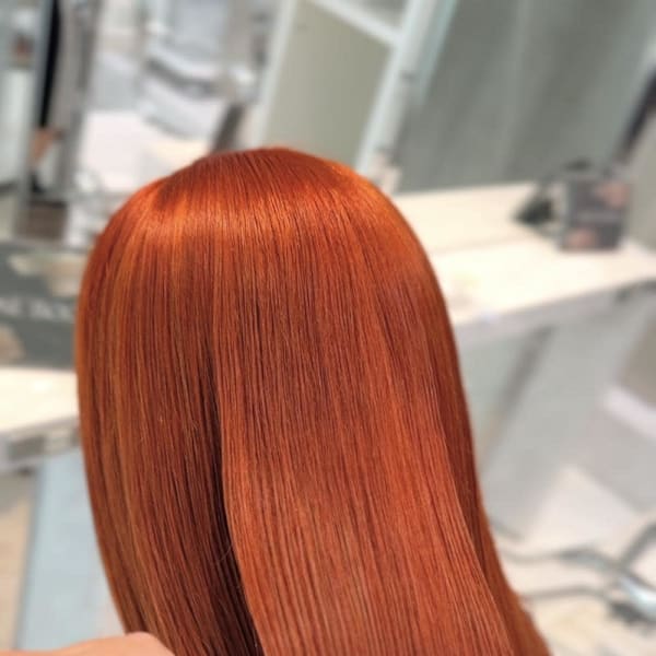 オレンジベージュ