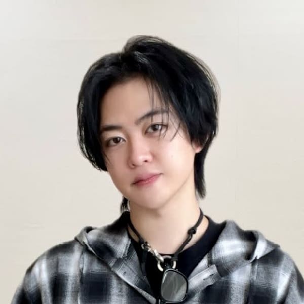 全席個室美容室 Zina 横浜 髪質改善＆トリートメント【ジーナ】【ゼンセキコシツビヨウシツ ジーナ ヨコハマ】のスタッフ紹介。永人 