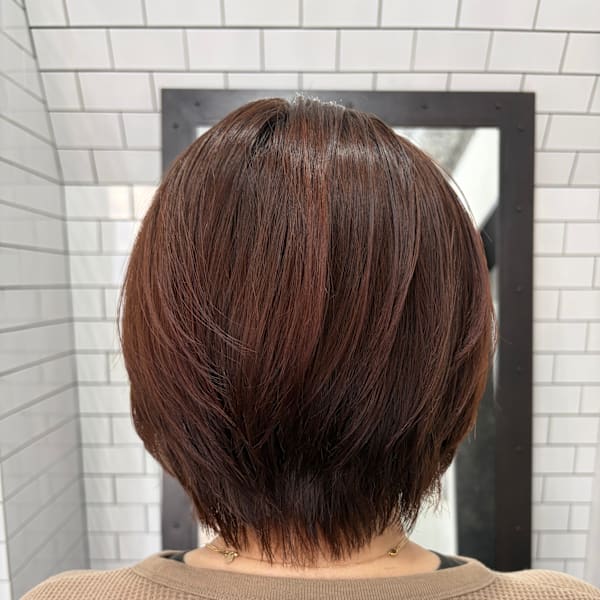 広島 髪質改善ストレート自然な丸みとツヤで若見えショート