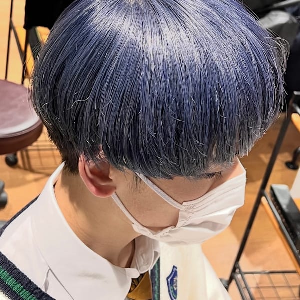透明感ブルーグレーのマッシュショート