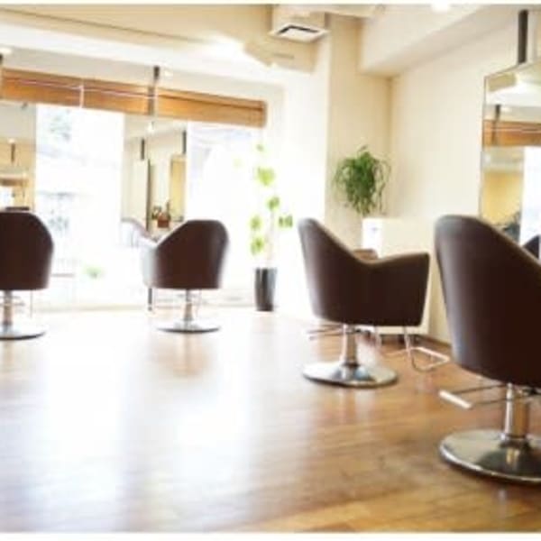 mars soleil 宝塚駅前店【マーズソレイユタカラヅカエキマエテン】のスタッフ紹介。salon style