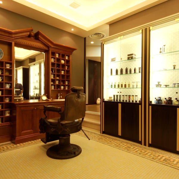 艶出専科本店【ツヤダシセンカ】のスタッフ紹介。川和　俊也